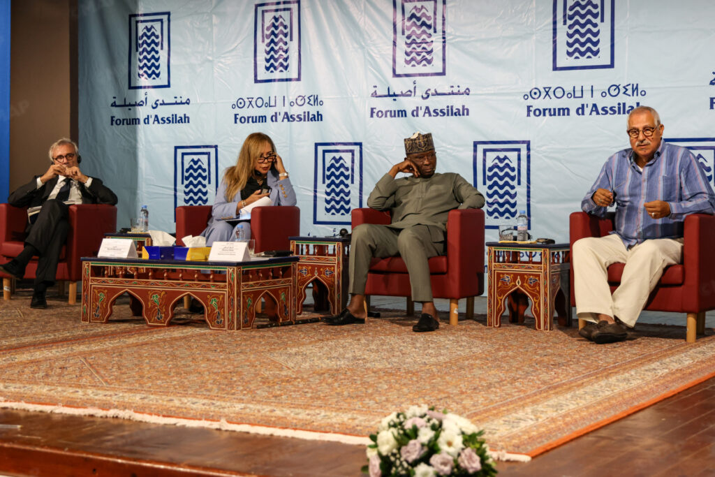 موسم أصيلة.. رئيس مجموعة البنك الإفريقي يبرز أهمية الموارد الاستراتيجية