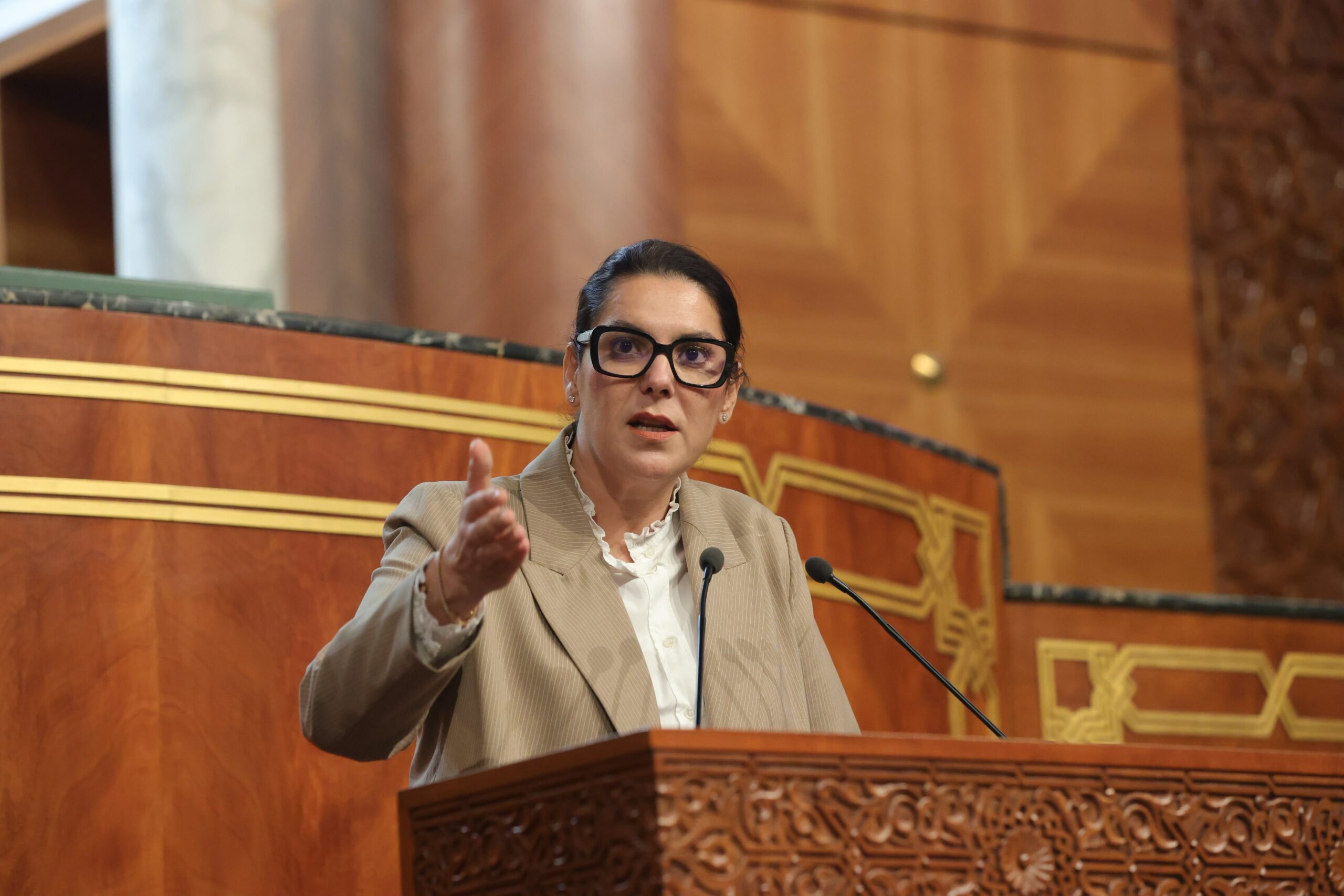 المنصوري تدعم تحسين القدرة الشرائية وترفض إغناء الأغنياء وتفقير الفقراء