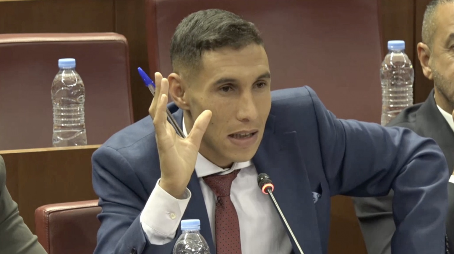 “باريك” يضع الحكومة أمام مسؤوليتها في ملف حطب التدفئة والعدالة المجالية