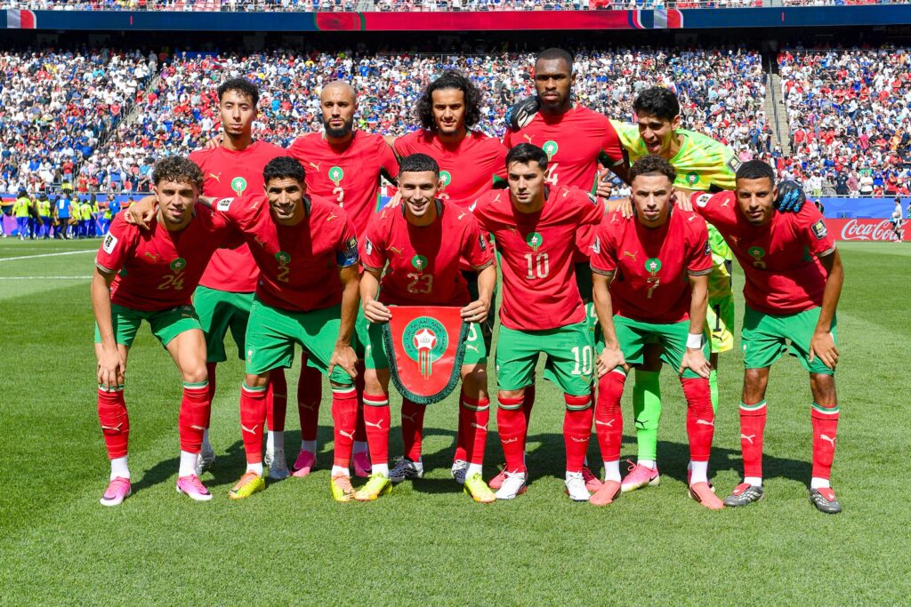 المنتخب المغربي يحافظ على صدارة إفريقيا رغم تراجعه عالمياً