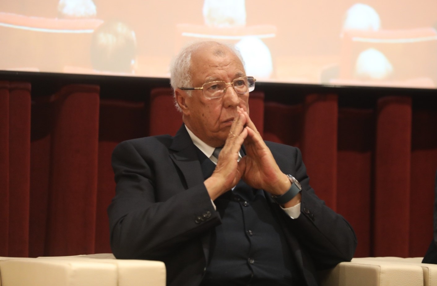 مولاي امحمد الخليفة يضع الغلاء والبطالة أمام حكومة المنصوري
