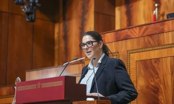 “حماية الأسرة” تختبر الوعود الاجتماعية لحكومة المنصوري